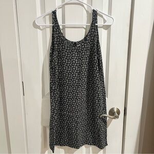 H&M Black and White Patterned Flower Sheath Dress